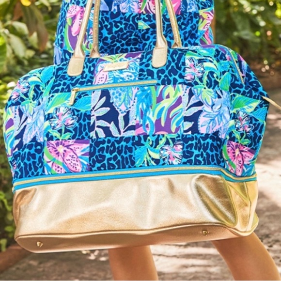 Lilly Pulitzer Multi Pop Up Party Patch Weekender Travel Bag & Makeup Bag. NWT - Picture 2 of 13
